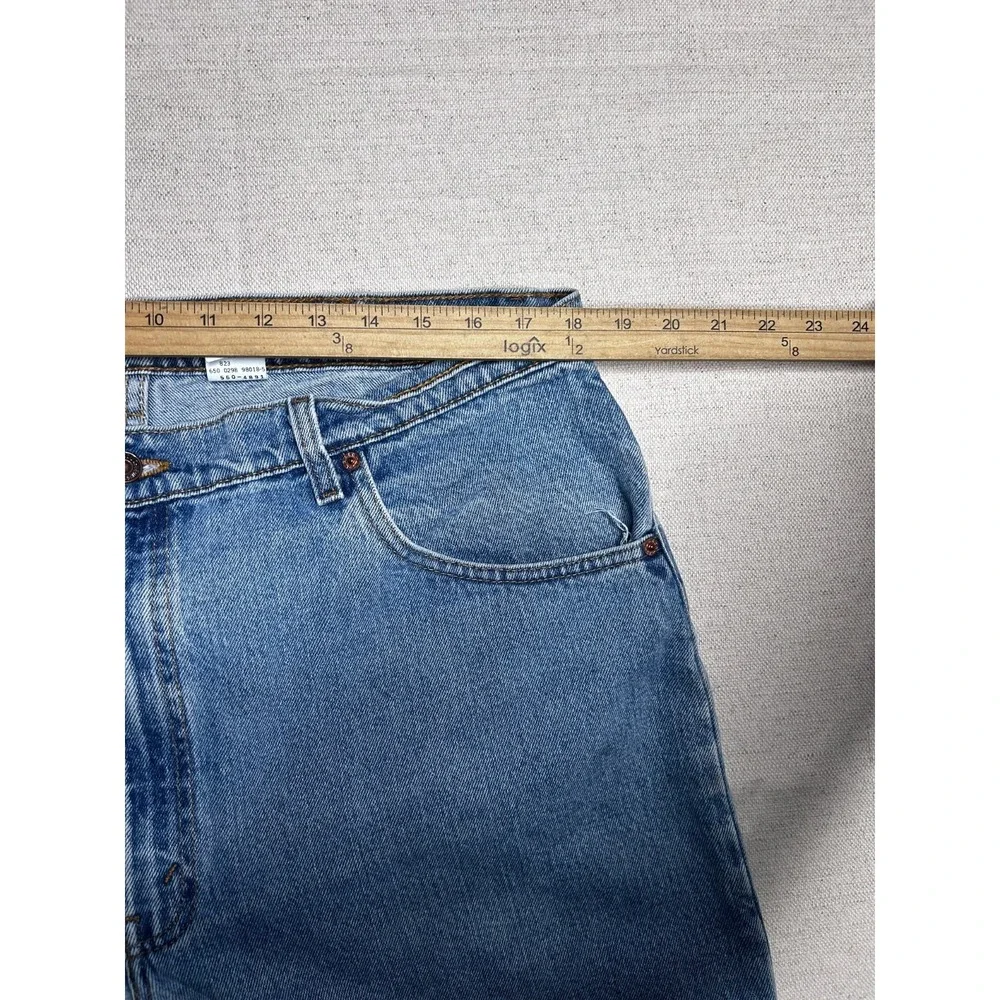 Vintage Levi's 560 Loose Fit Jeans Men's 40x30 USA Made Tapered Leg Light Wash